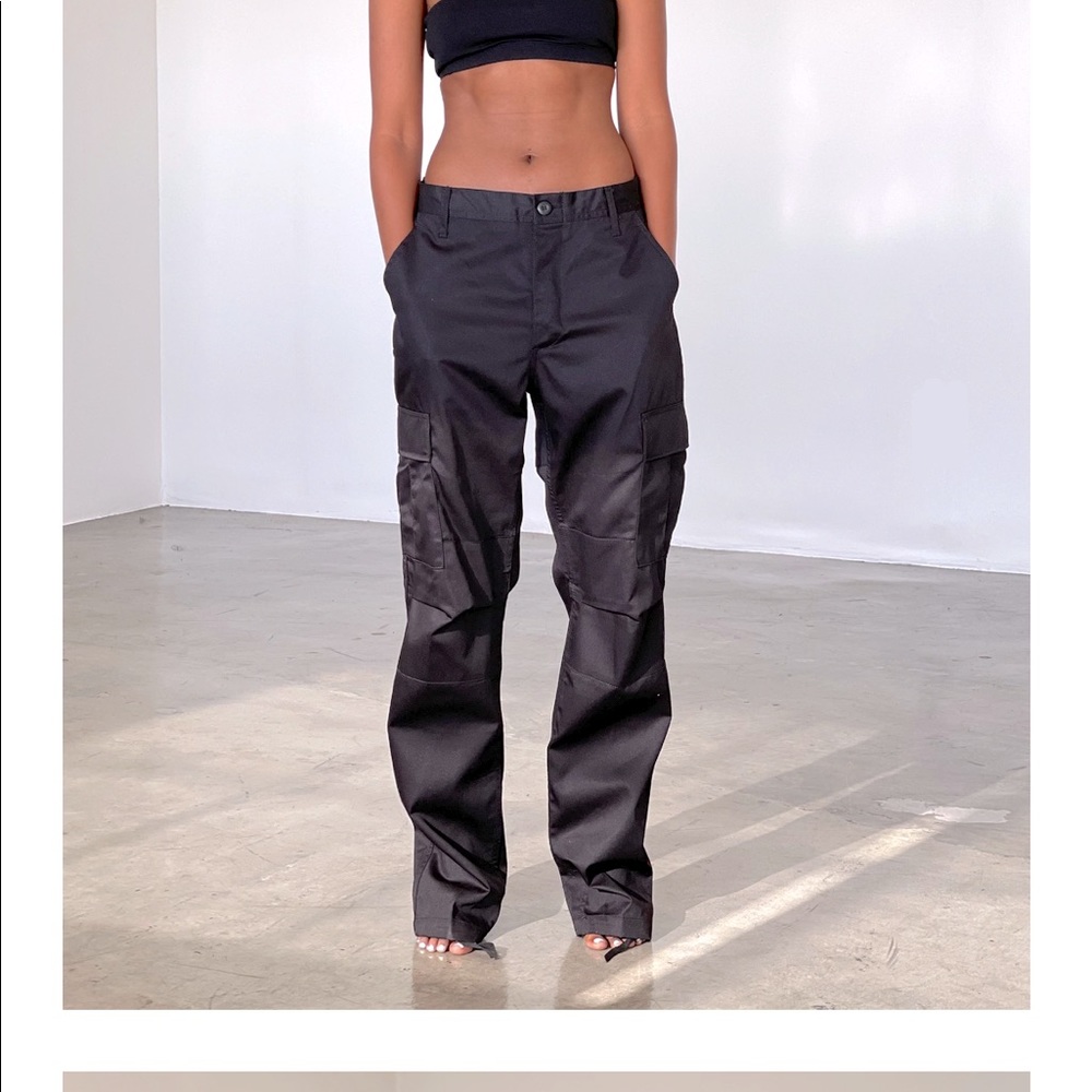 Brand NWOT Local European Le Cargo Pants size small black